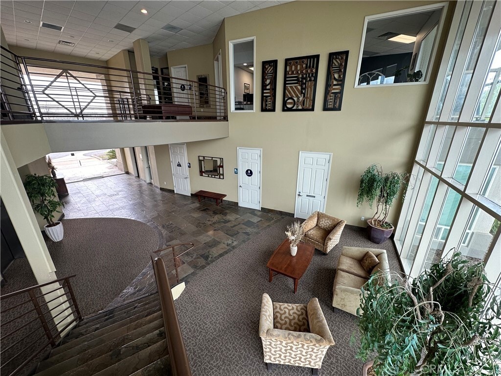 2580 Sierra Sunrise Ter, Chico, CA 95928 - Lot 100 -  - Photo intérieure - Image 1 of 9