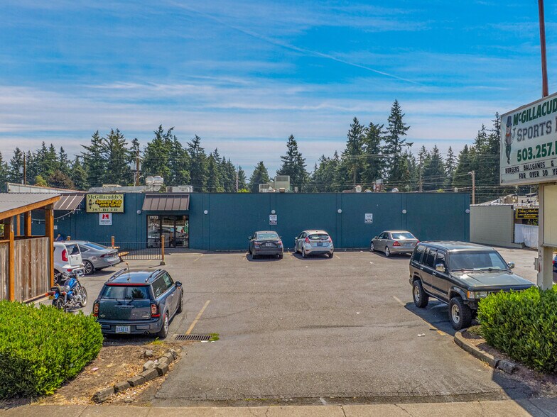 11131 NE Halsey St, Portland, OR à vendre - Photo de l’immeuble – Image 2 sur 14