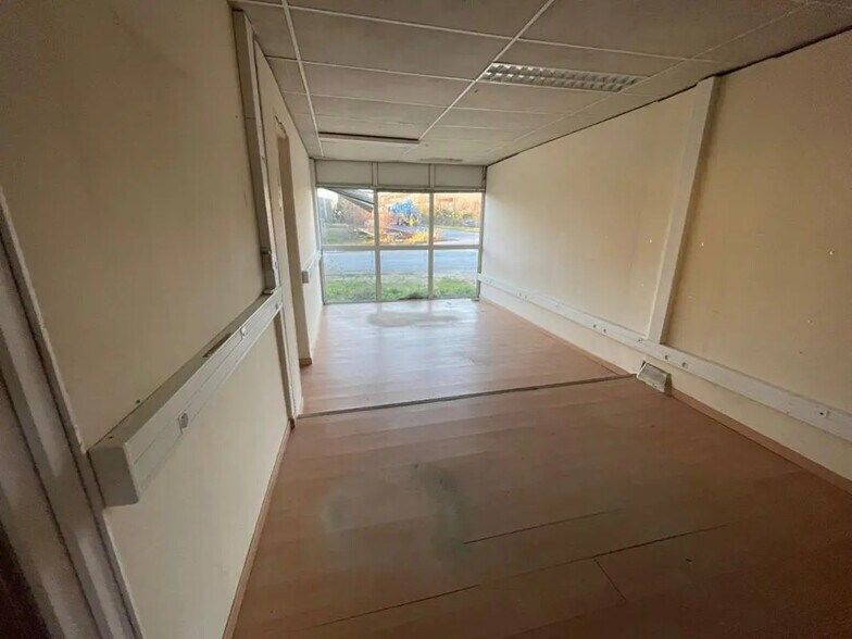 Local d'activités dans Morlaix à vendre - Photo de l’immeuble – Image 3 sur 4
