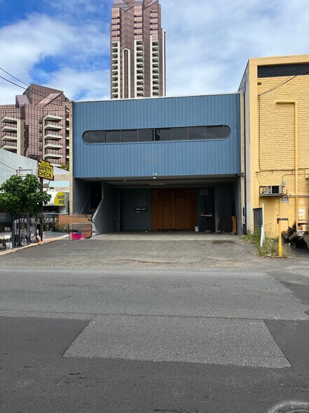 816 Queen St, Honolulu, HI à louer - Photo principale – Image 1 sur 4
