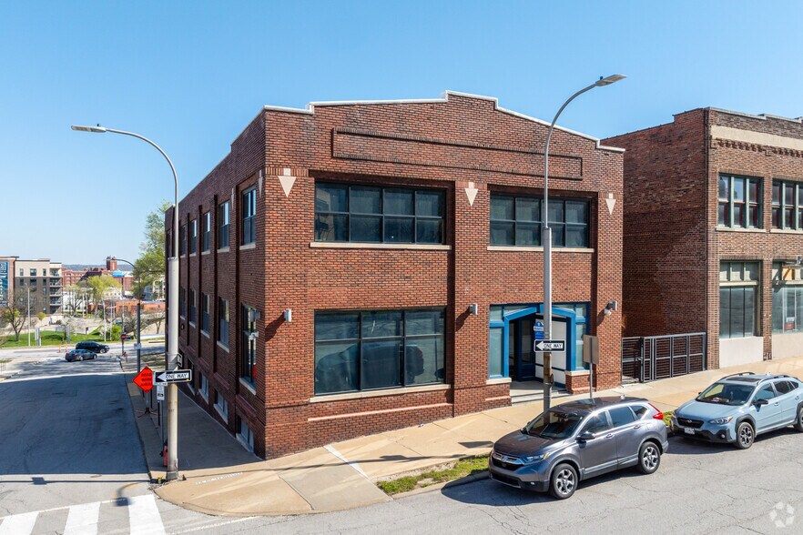 400 Admiral Blvd, Kansas City, MO à louer - Photo de l’immeuble – Image 3 sur 24