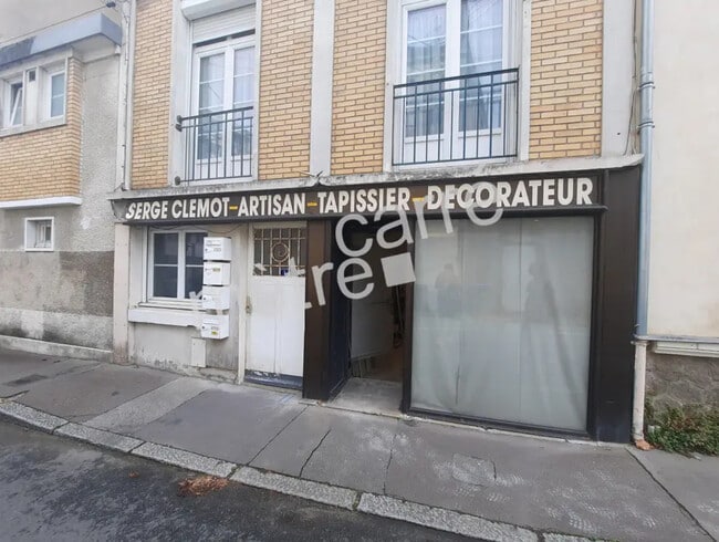 Plus de détails pour Local commercial à vendre