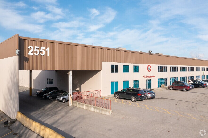 2551 No. 6 Rd, Richmond, BC à louer - Photo de l’immeuble – Image 3 sur 6