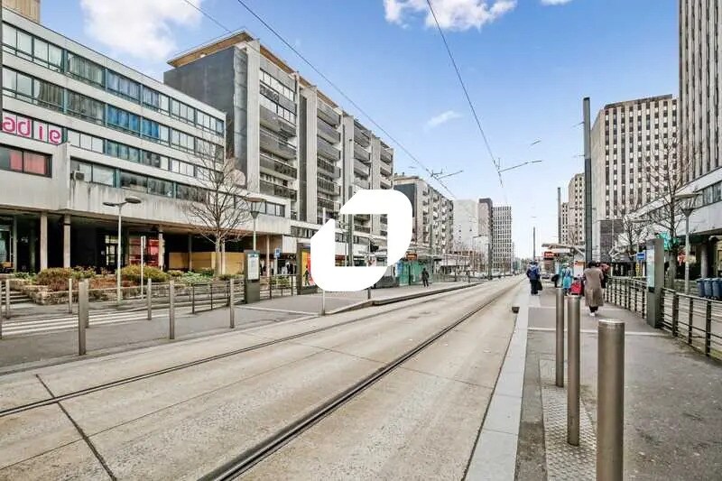 Bureau dans Sarcelles à louer Photo de l’immeuble– Image 1 sur 15