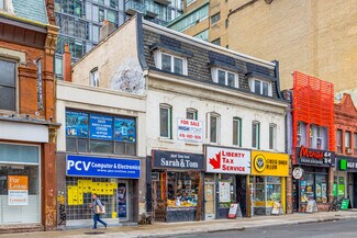 Plus de détails pour 686-690 Yonge St, Toronto, ON - Logement à vendre