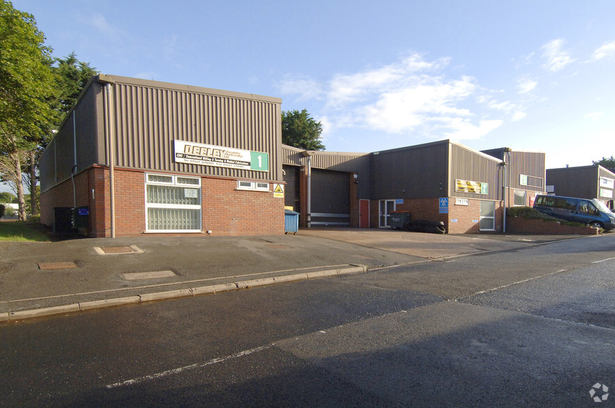Aston Rd, Bromsgrove à louer - Photo principale – Image 1 sur 5