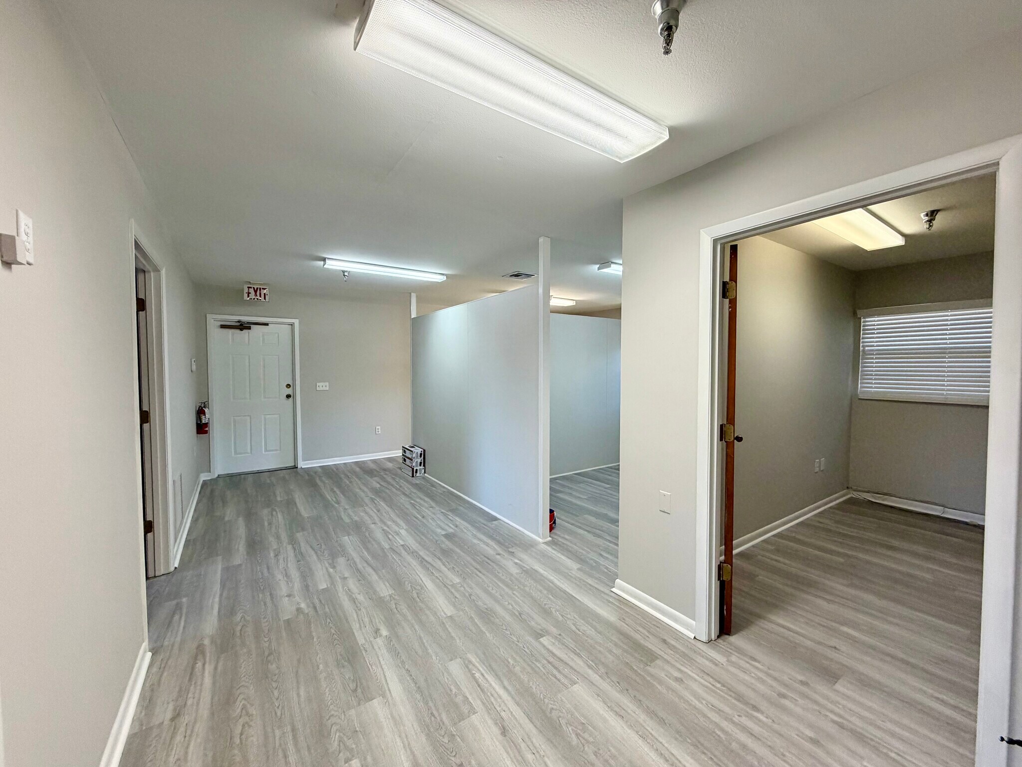 2027 Manatee Ave, Bradenton, FL à louer Photo principale– Image 1 sur 11