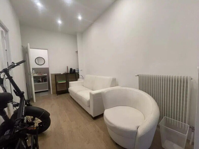 Bureau dans Cannes à louer - Photo de l’immeuble – Image 3 sur 8