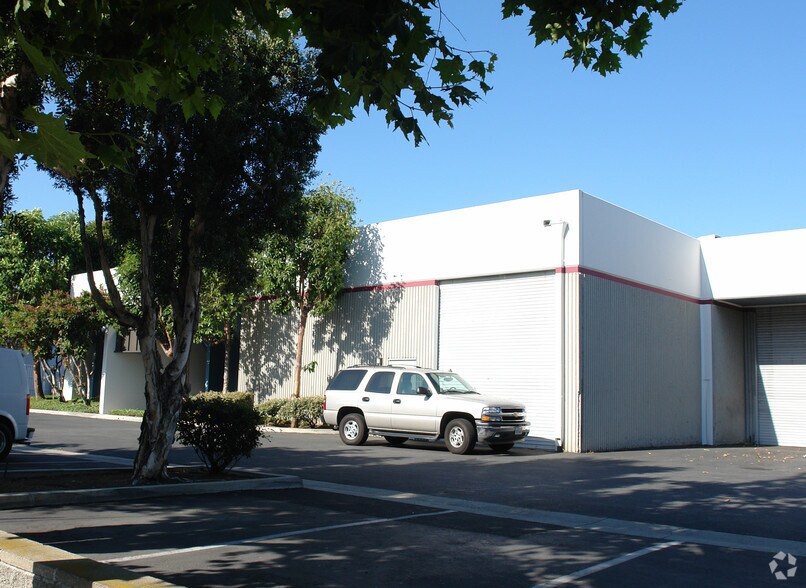 16412 Avalon Blvd, Carson, CA à louer - Photo de l’immeuble – Image 2 sur 3