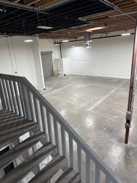 4347 W Sunset Rd, Las Vegas, NV à louer - Photo de l’immeuble – Image 3 sur 8