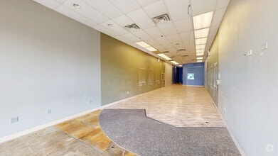 150 Greaves Ln, Staten Island, NY à louer Numérisation 3D Matterport– Image 1 sur 10