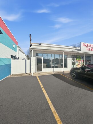 Plus de détails pour 23 Chereb Ln, Port Jefferson Station, NY - Local commercial à louer