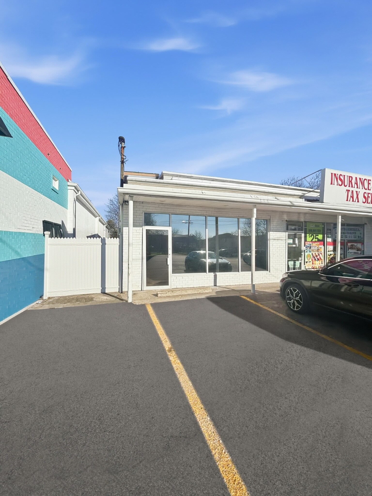 12 Chereb Ln, Port Jefferson Station, NY à louer Photo de l’immeuble– Image 1 sur 2