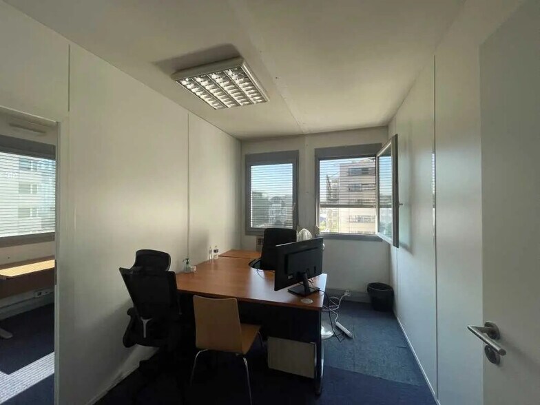 Bureau dans Lyon à louer - Photo de l’immeuble – Image 2 sur 6