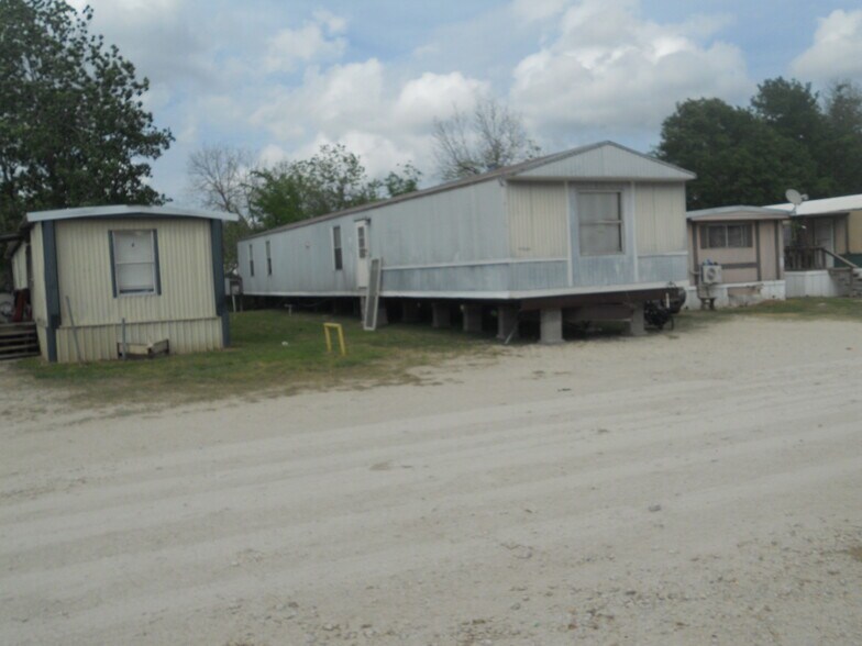 113 N Clegg St, Trinity, TX à vendre - Photo de l’immeuble – Image 3 sur 17