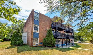 Plus de détails pour 5461 Cedonia Ave, Baltimore, MD - Logement à vendre