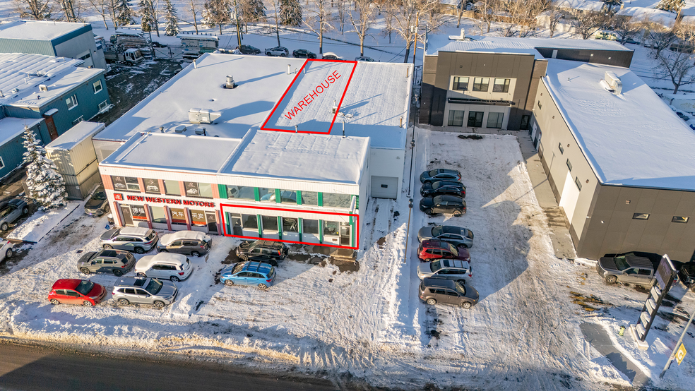 308-312 41st Ave NE, Calgary, AB à louer - Photo de l’immeuble – Image 1 sur 10