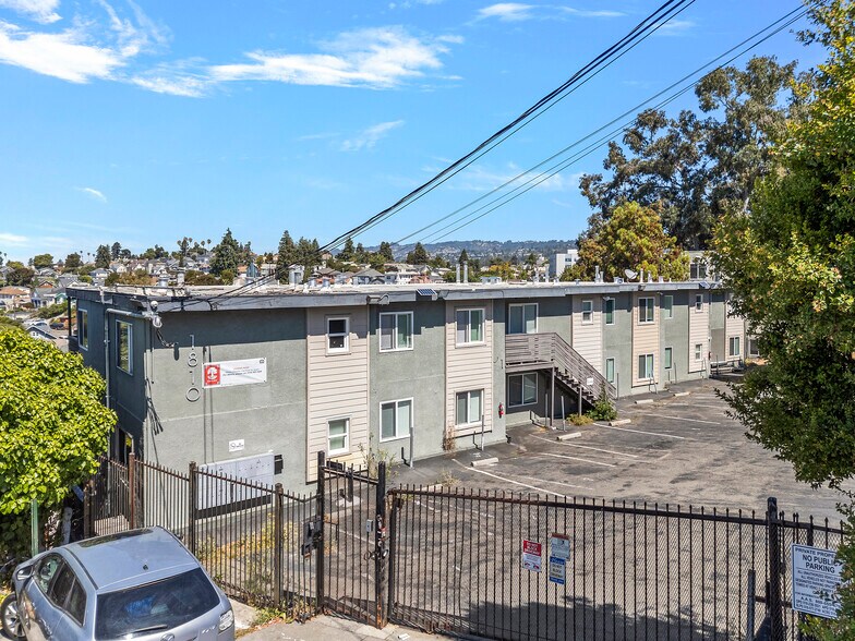 1810 E 25th St, Oakland, CA à vendre - Photo de l’immeuble – Image 3 sur 7