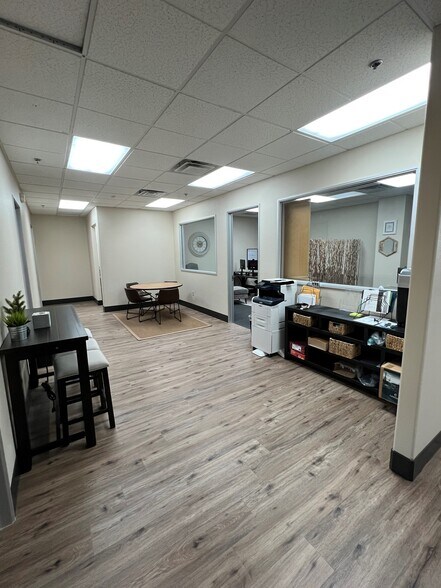 3930 E Ray Rd, Phoenix, AZ à louer - Photo intérieure – Image 3 sur 32