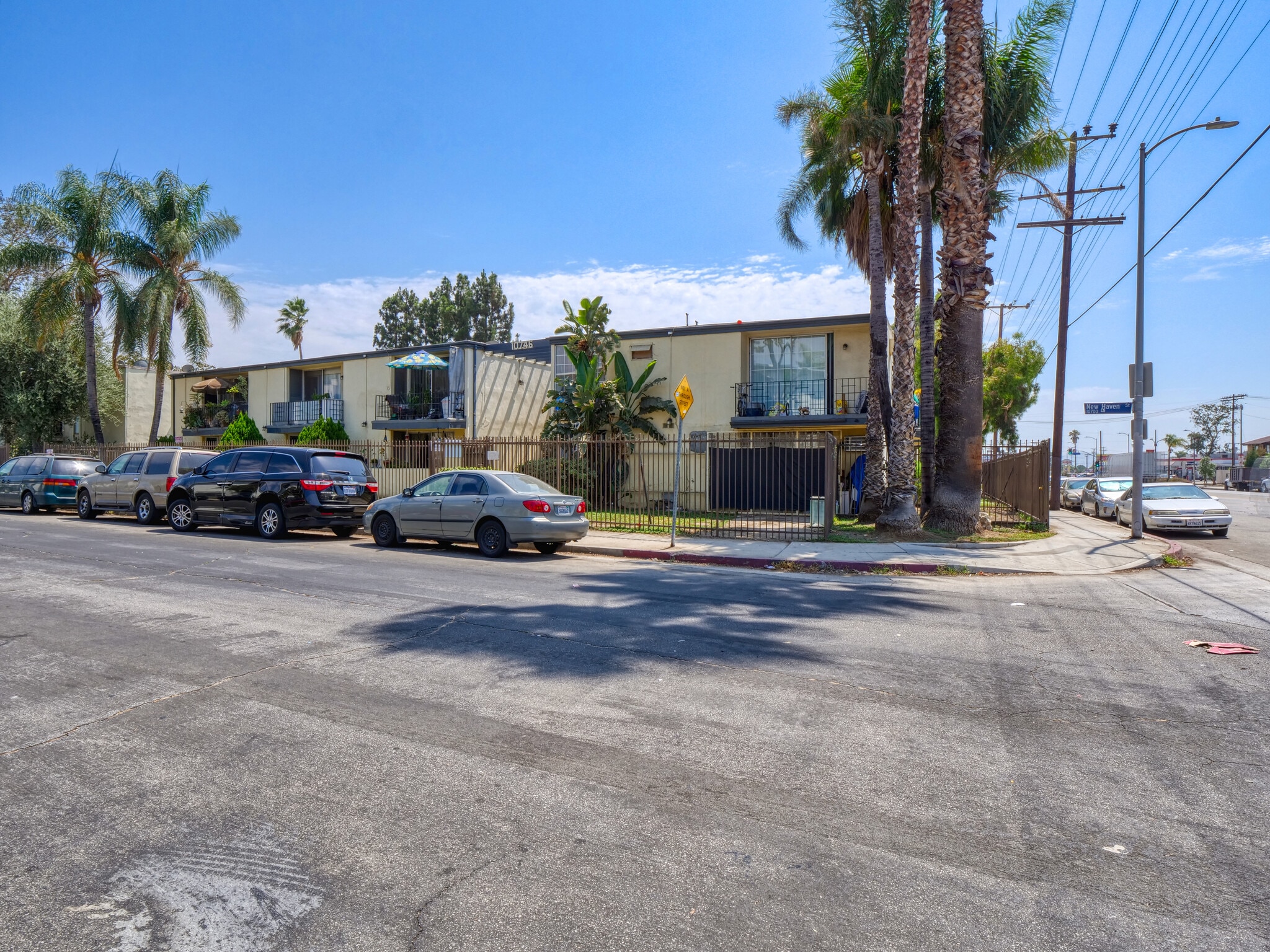 10746 New Haven St, Sun Valley, CA à vendre Photo principale– Image 1 sur 8