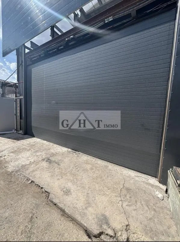 Industriel/Logistique dans Villeneuve-la-Garenne à louer Photo de l’immeuble– Image 1 sur 5