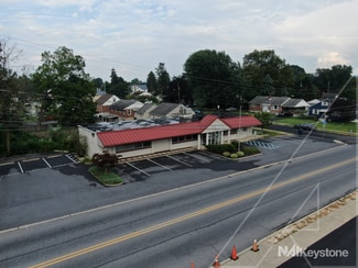 Plus de détails pour 35 S Dwight St, West Lawn, PA - Bureau à louer