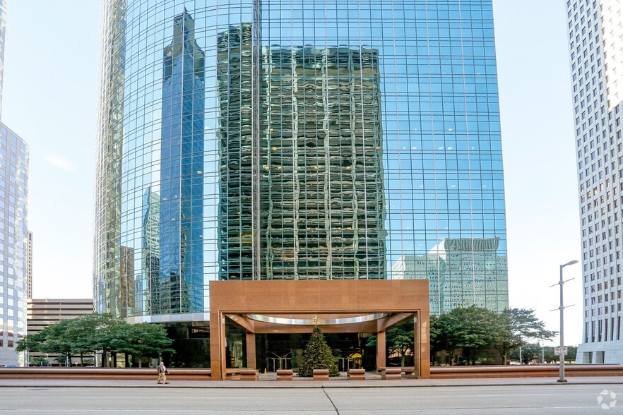 1000 Louisiana St, Houston, TX à louer - Photo de l’immeuble – Image 3 sur 67
