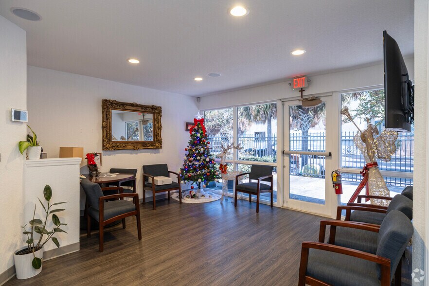 400 15th St N, Saint Petersburg, FL à louer - Photo intérieure – Image 3 sur 37