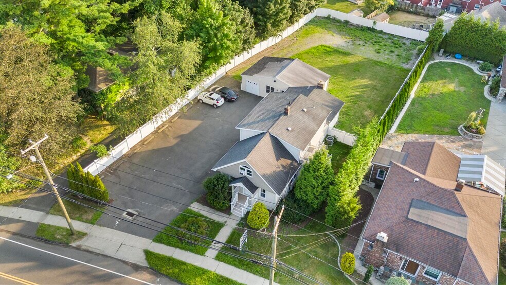 256 Seaside Ave, Milford, CT à louer - Aérien – Image 2 sur 17