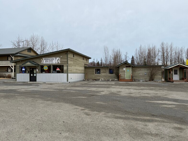 51815 Kenai Spur Hwy, Kenai, AK à vendre - Photo de l’immeuble – Image 3 sur 53