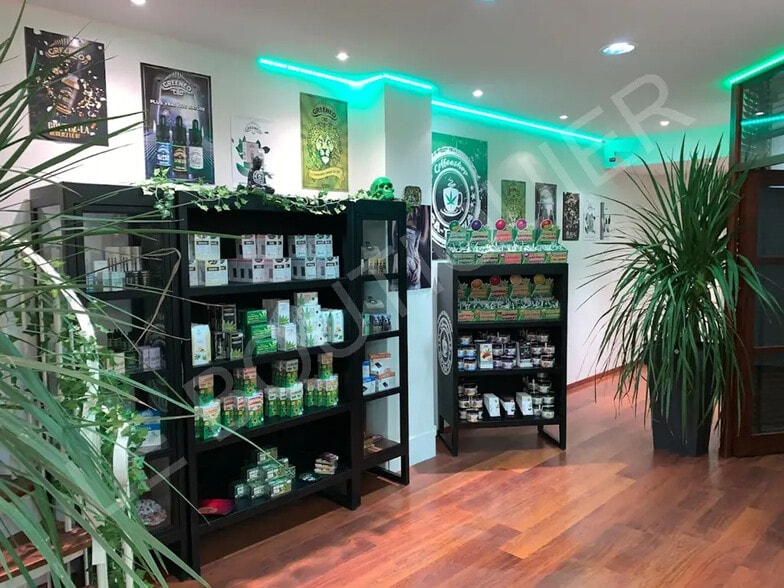 Local commercial dans Le Mans à vendre - Photo de l’immeuble – Image 3 sur 5