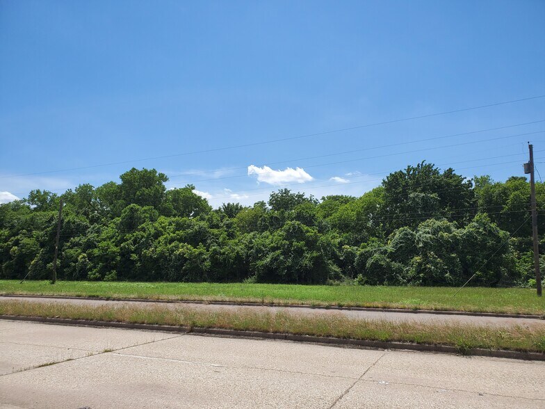 1018 N Loop Dr, Waco, TX à vendre - Photo de l’immeuble – Image 3 sur 25