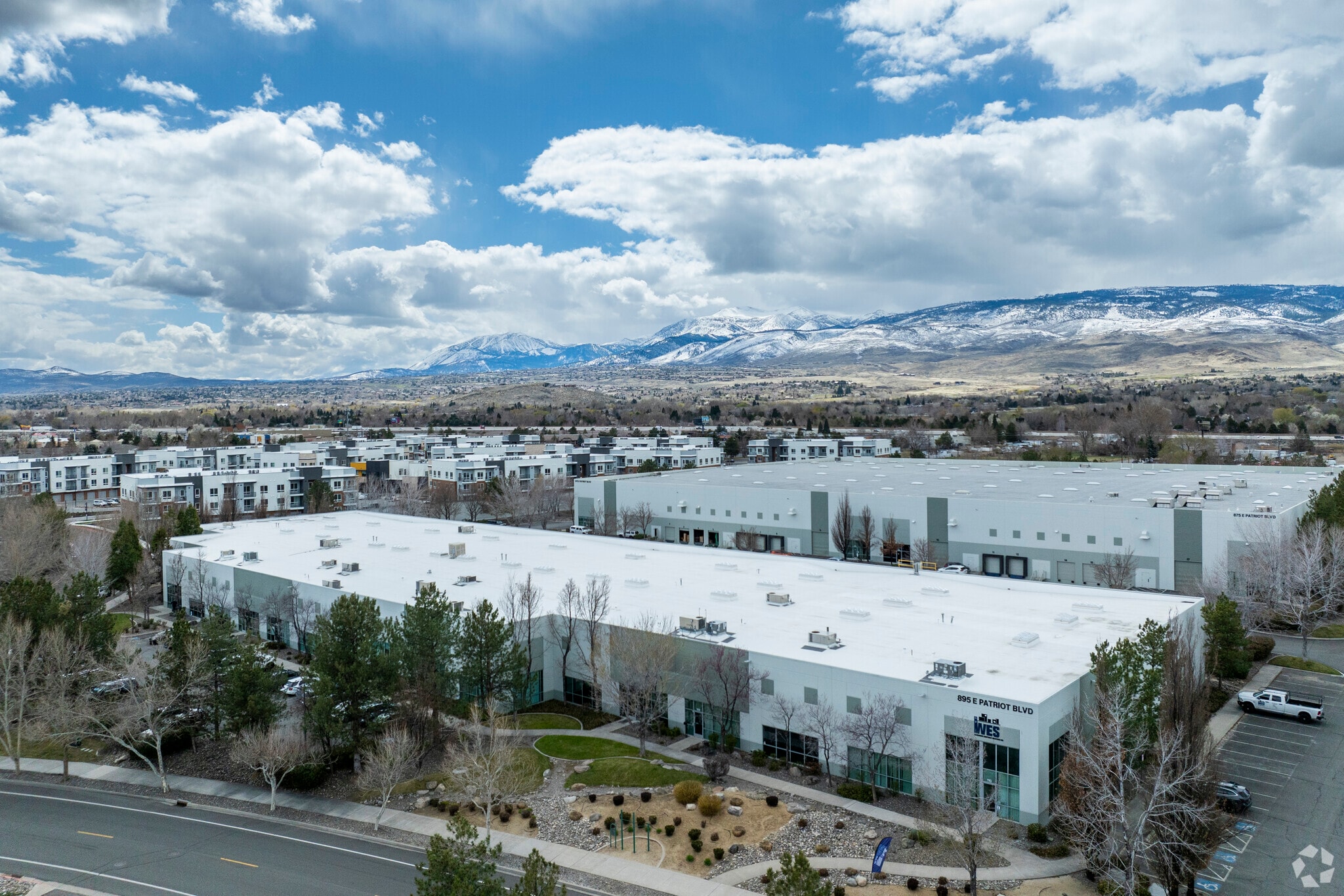 875 E Patriot Blvd, Reno, NV à louer Aérien– Image 1 sur 14