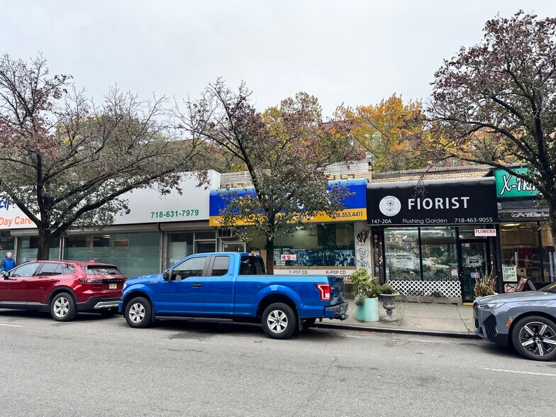 14722-14732 Northern Blvd, Flushing, NY à louer - Photo de l’immeuble – Image 2 sur 2