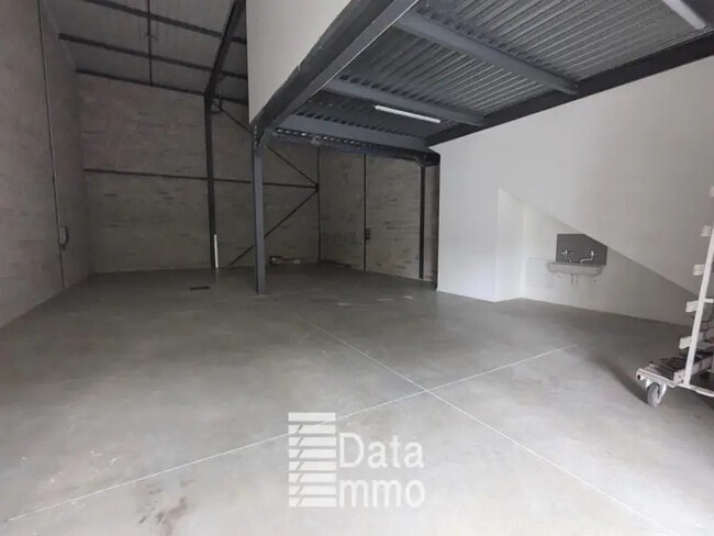 Plus de détails pour 32 Rue Alexandre Volta, Meaux - Local d’activités à vendre