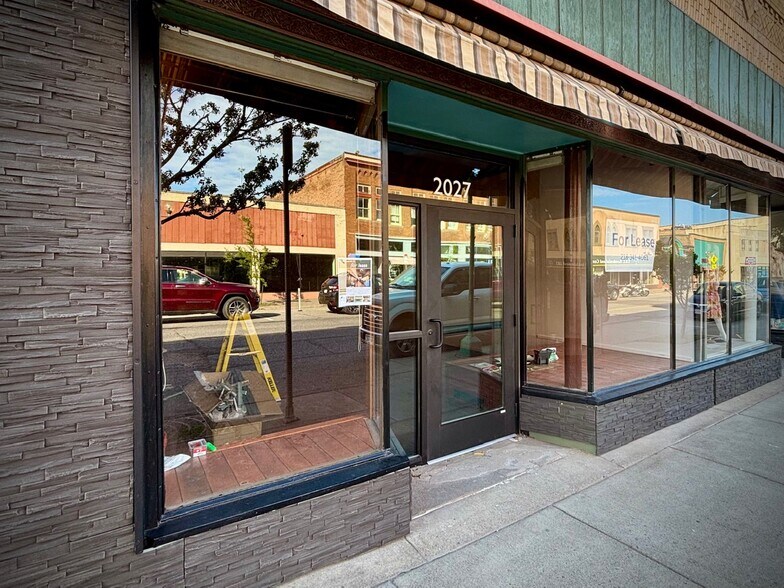 2027 W Superior St, Duluth, MN à louer - Photo de l’immeuble – Image 3 sur 8