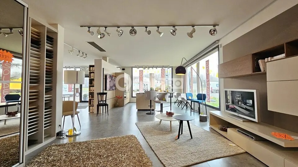 Local commercial dans Houssen à vendre - Photo intérieure – Image 3 sur 12