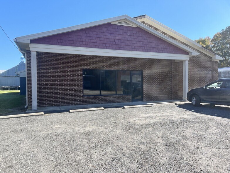18049 Johnsons Mill Rd, Sedley, VA à vendre - Photo principale – Image 1 sur 1