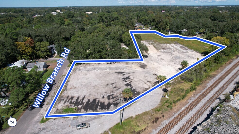 869 Willow Branch Ave, Jacksonville, FL à louer - Photo de l’immeuble – Image 2 sur 11