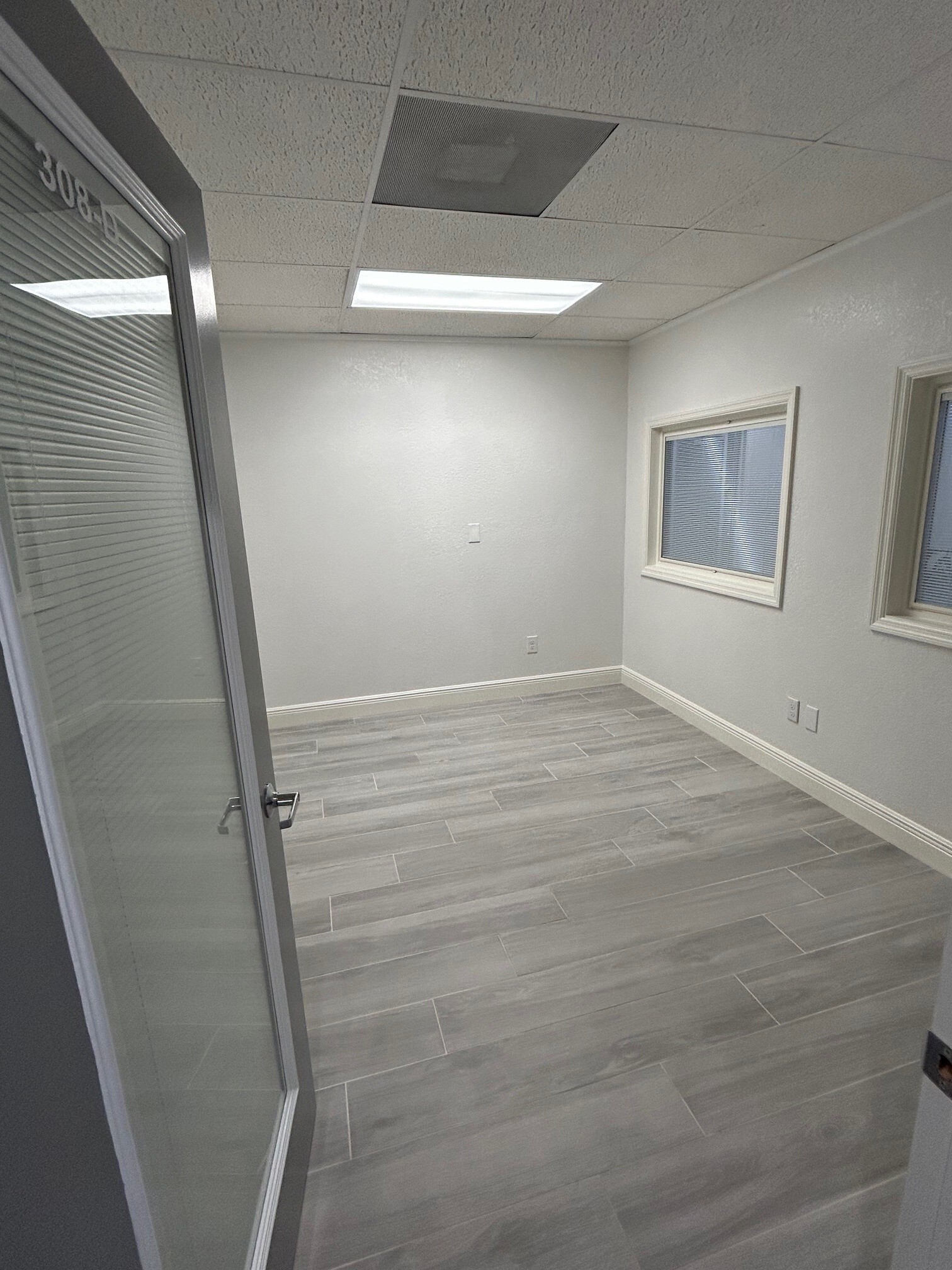3750 Gunn Hwy, Tampa, FL à louer Photo intérieure– Image 1 sur 1