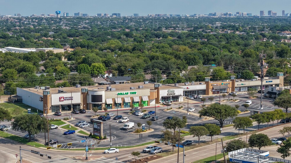 2510-2540 N Josey Ln, Carrollton, TX à louer - Photo de l’immeuble – Image 2 sur 3