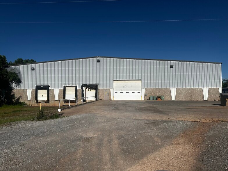 1001 S 7th St, Clinton, OK à vendre - Photo de l’immeuble – Image 2 sur 10