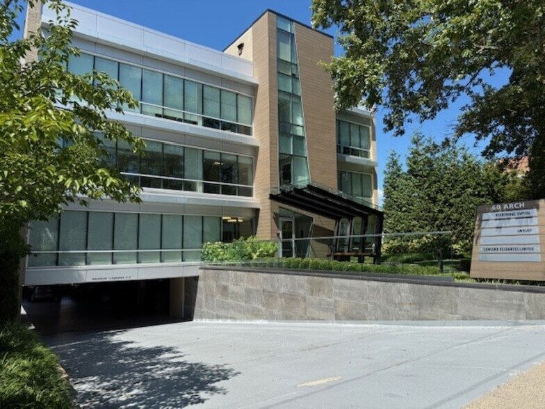 60 Arch St, Greenwich, CT à louer - Photo de l’immeuble – Image 2 sur 3