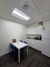 6360 NW 5th Way, Fort Lauderdale, FL à louer Photo intérieure– Image 2 sur 11