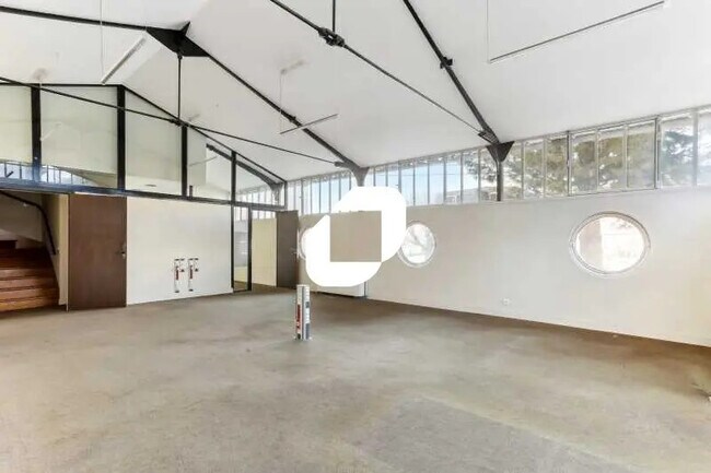 Plus de détails pour Bureau à vendre