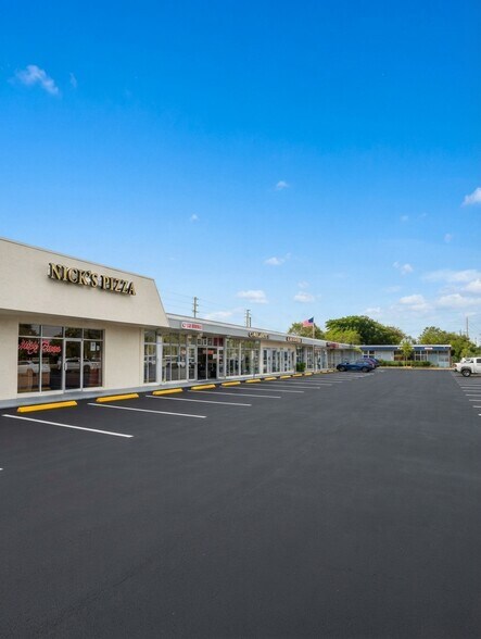 40-140 SW 15th St, Pompano Beach, FL à louer - Photo de l’immeuble – Image 2 sur 4