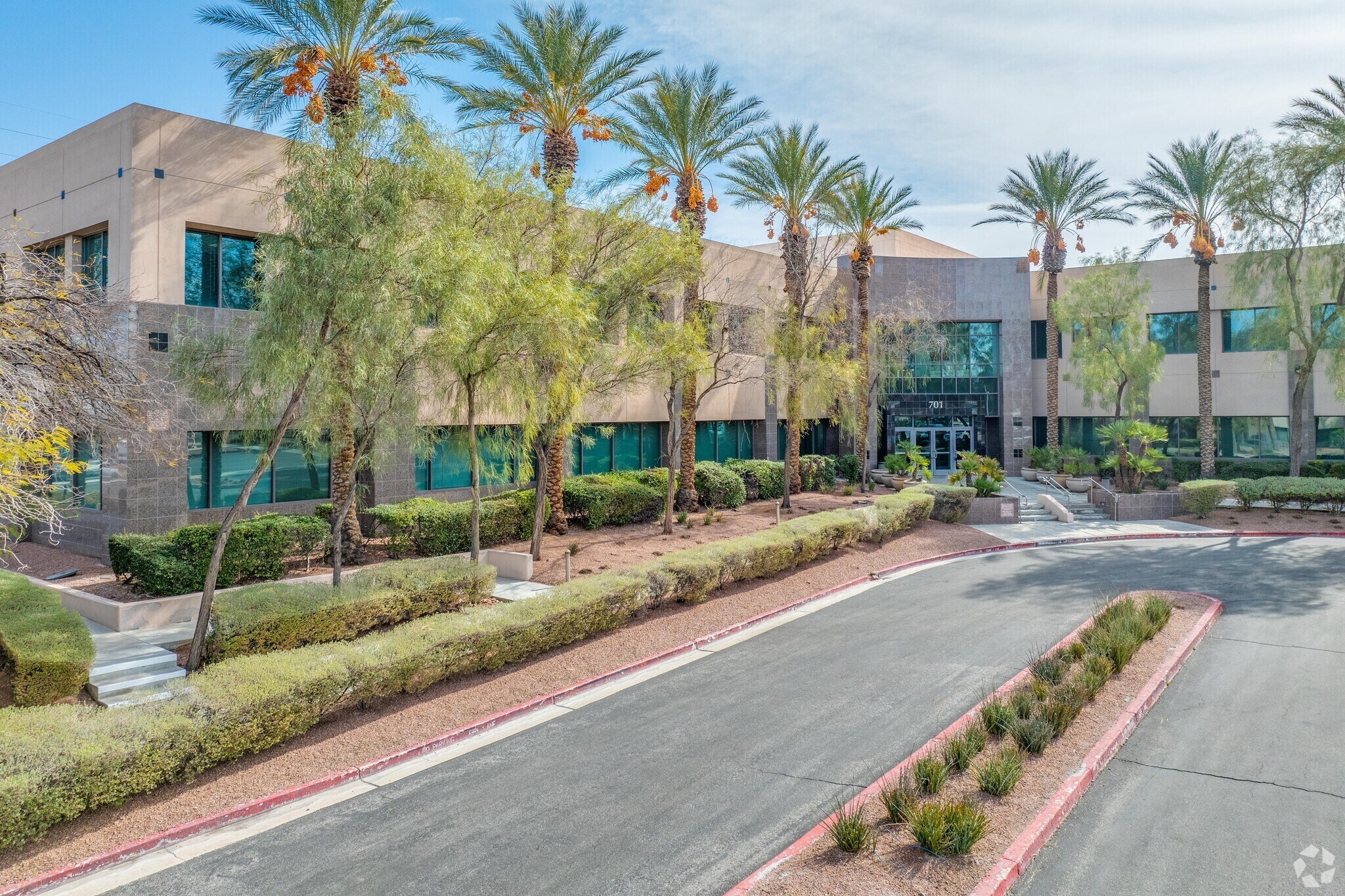 701 N Green Valley Pky, Henderson, NV à vendre Photo principale– Image 1 sur 19