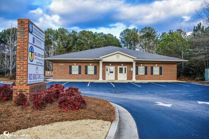 1780 Oak Rd, Snellville, GA à louer - Photo de l’immeuble – Image 3 sur 40