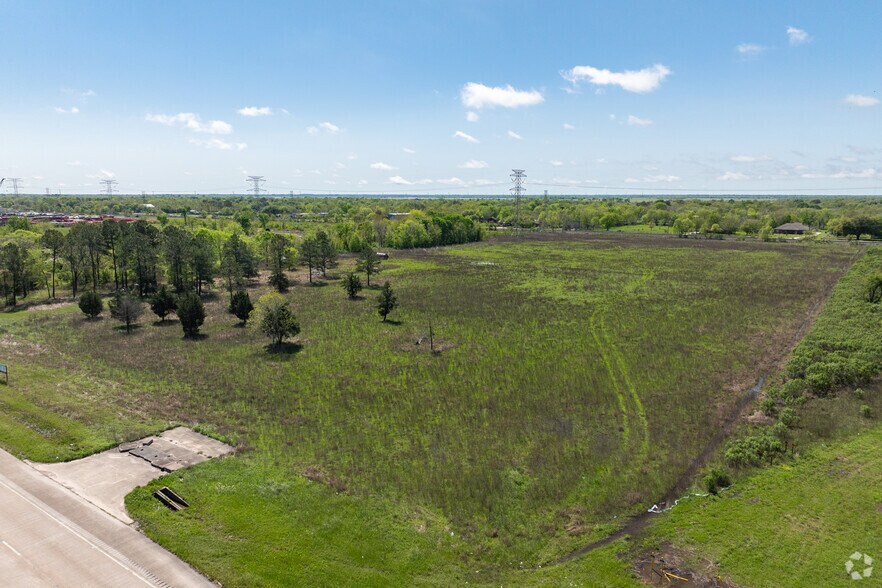 20910 State Hwy 6, Manvel, TX à vendre - Aérien – Image 1 sur 14