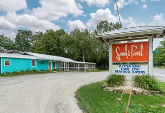 Plus de détails pour 1705 County Road 12, Picton, ON - Local commercial à vendre